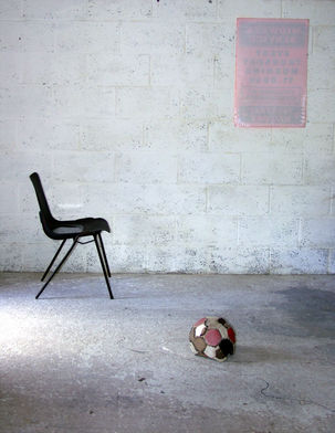 <i>3 objects</i>, Mixed Media, 2009 <i>3 objects</i>, Mixed Media, 2009