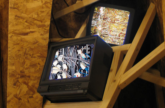 Nooshin Farhid, <i>Trans Chaosmos Facility</i>, 2010 Nooshin Farhid, <i>Trans Chaosmos Facility</i>, 2010