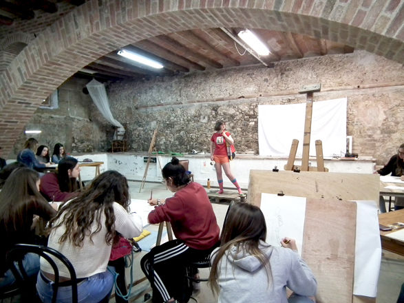 Sophie Lindsey, <i>Art Lovers Life Drawing Class</i>, 2018 Sophie Lindsey, <i>Art Lovers Life Drawing Class</i>, 2018
